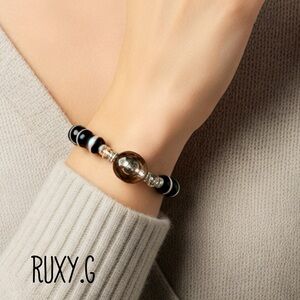 Black and Silver Beaded Bracelet